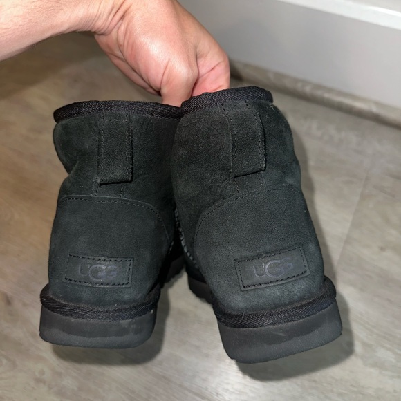 UGG Classic Mini II Boot Black - Picture 7 of 7